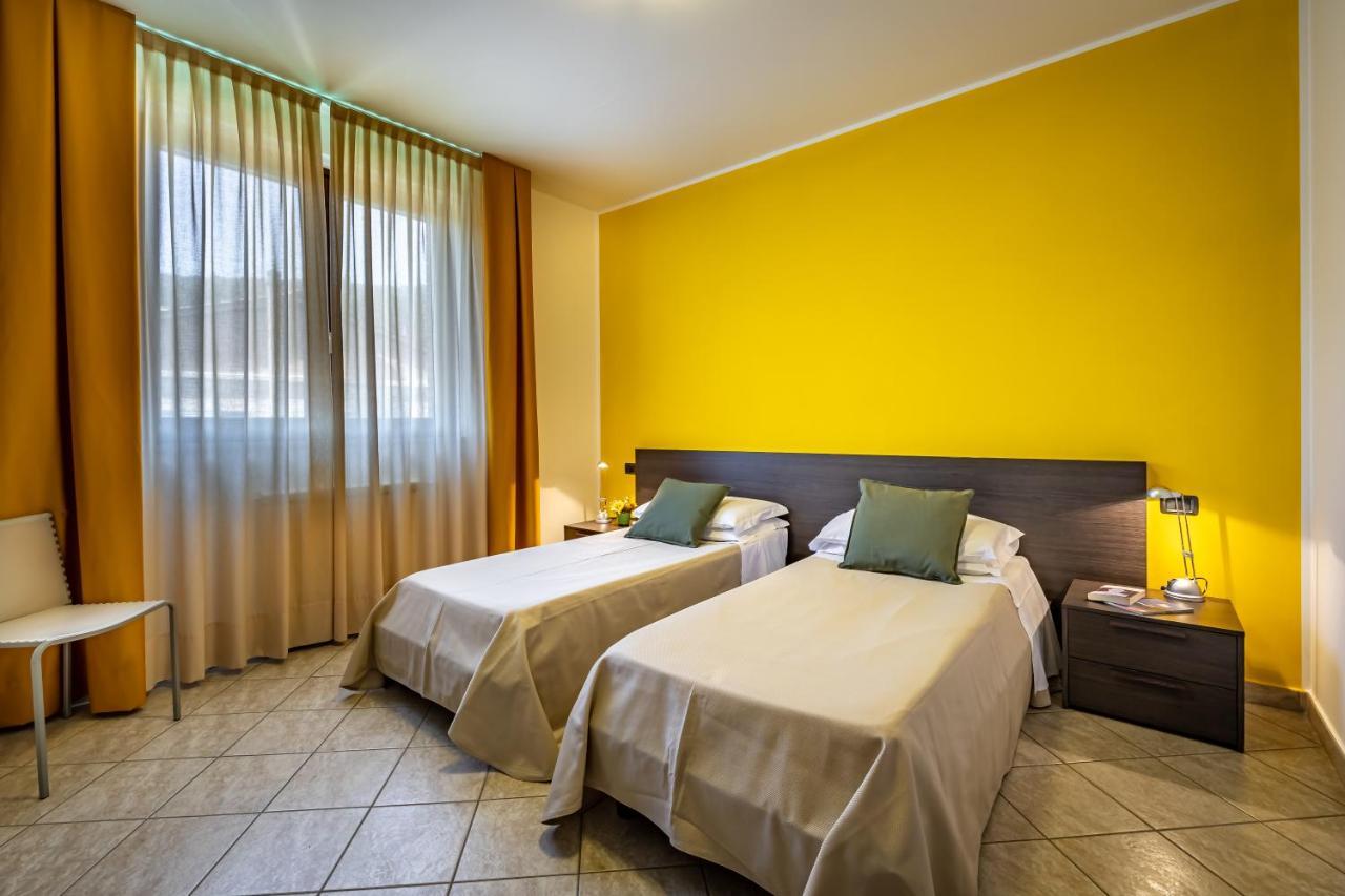 Casa Vacanze Arianna Rosia Zewnętrze zdjęcie