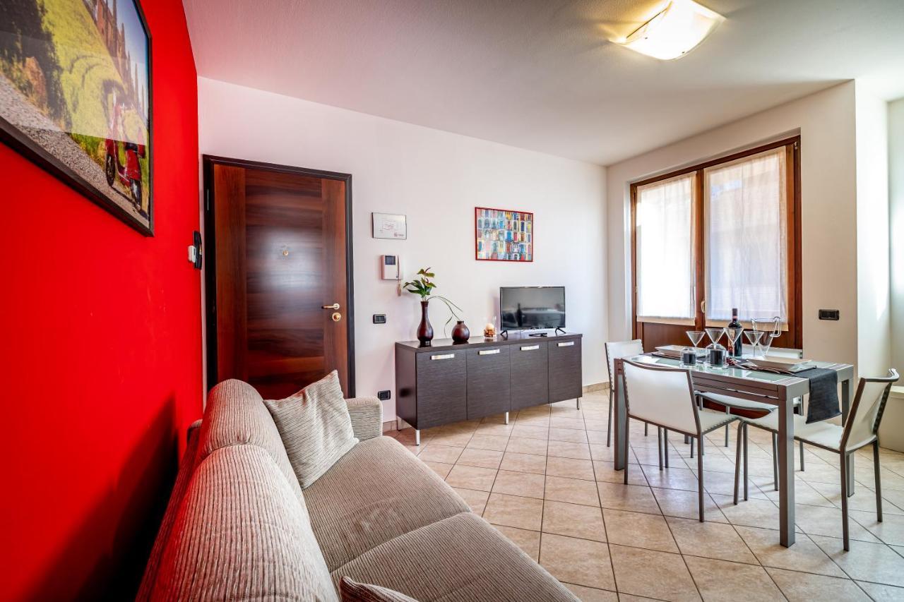 Casa Vacanze Arianna Rosia Zewnętrze zdjęcie