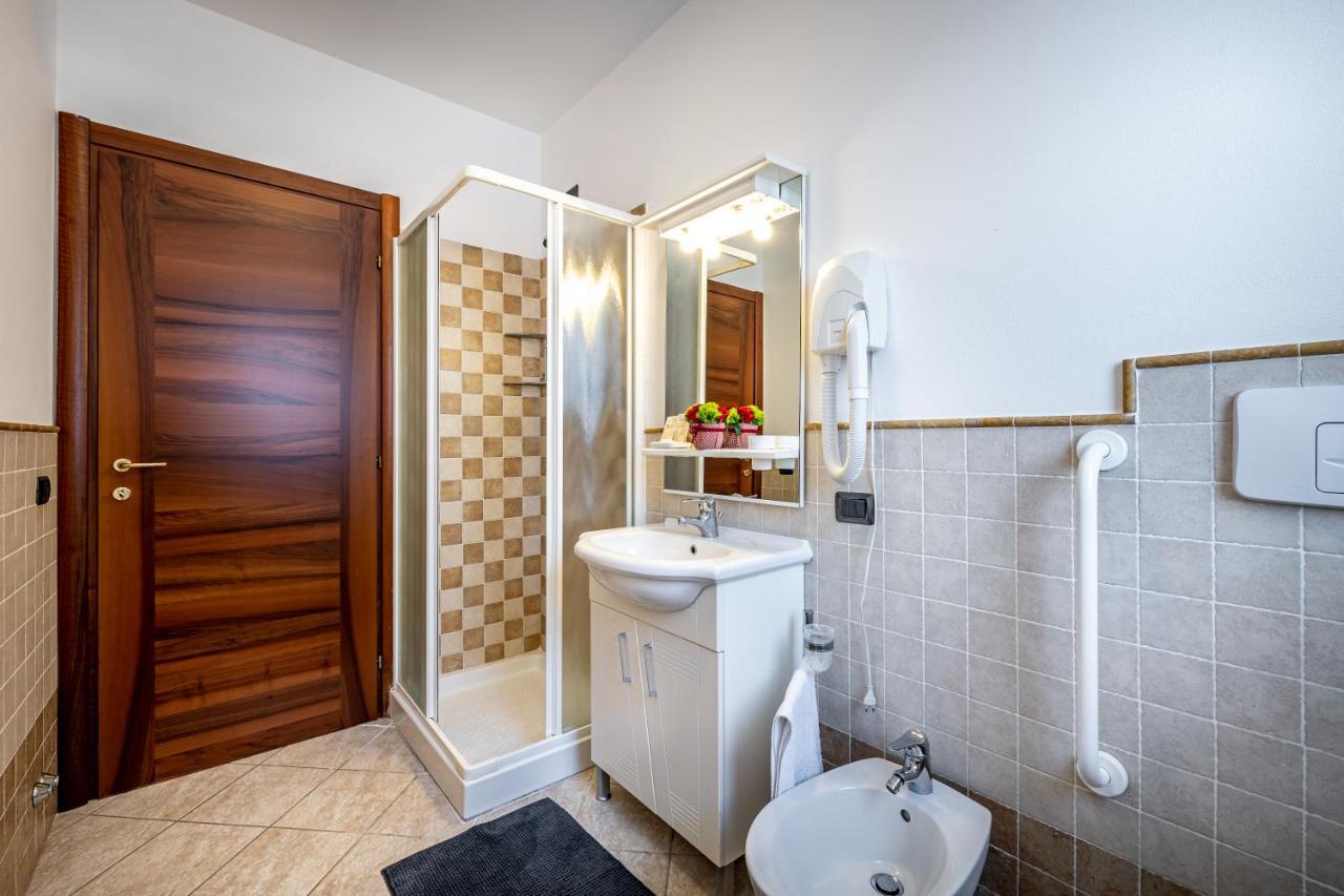Casa Vacanze Arianna Rosia Zewnętrze zdjęcie