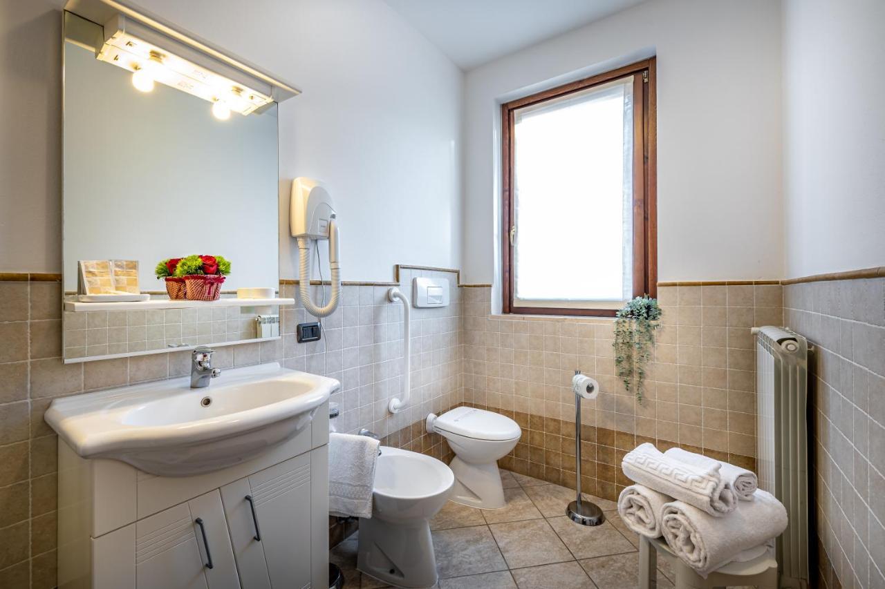 Casa Vacanze Arianna Rosia Zewnętrze zdjęcie